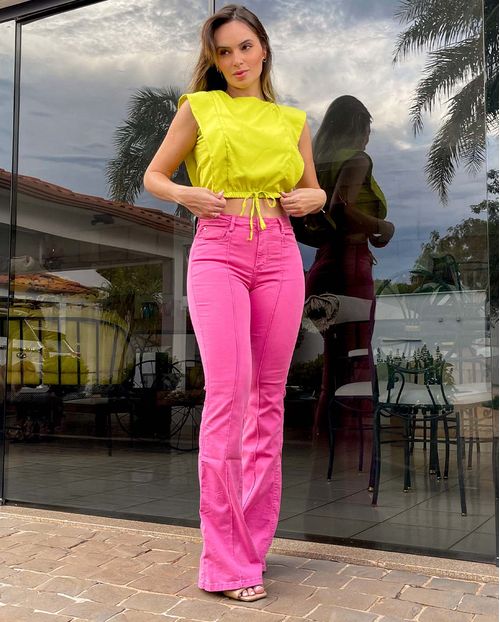 Calça Feminina Flare Rosa com Nervuras Frontais   21599 Rosa